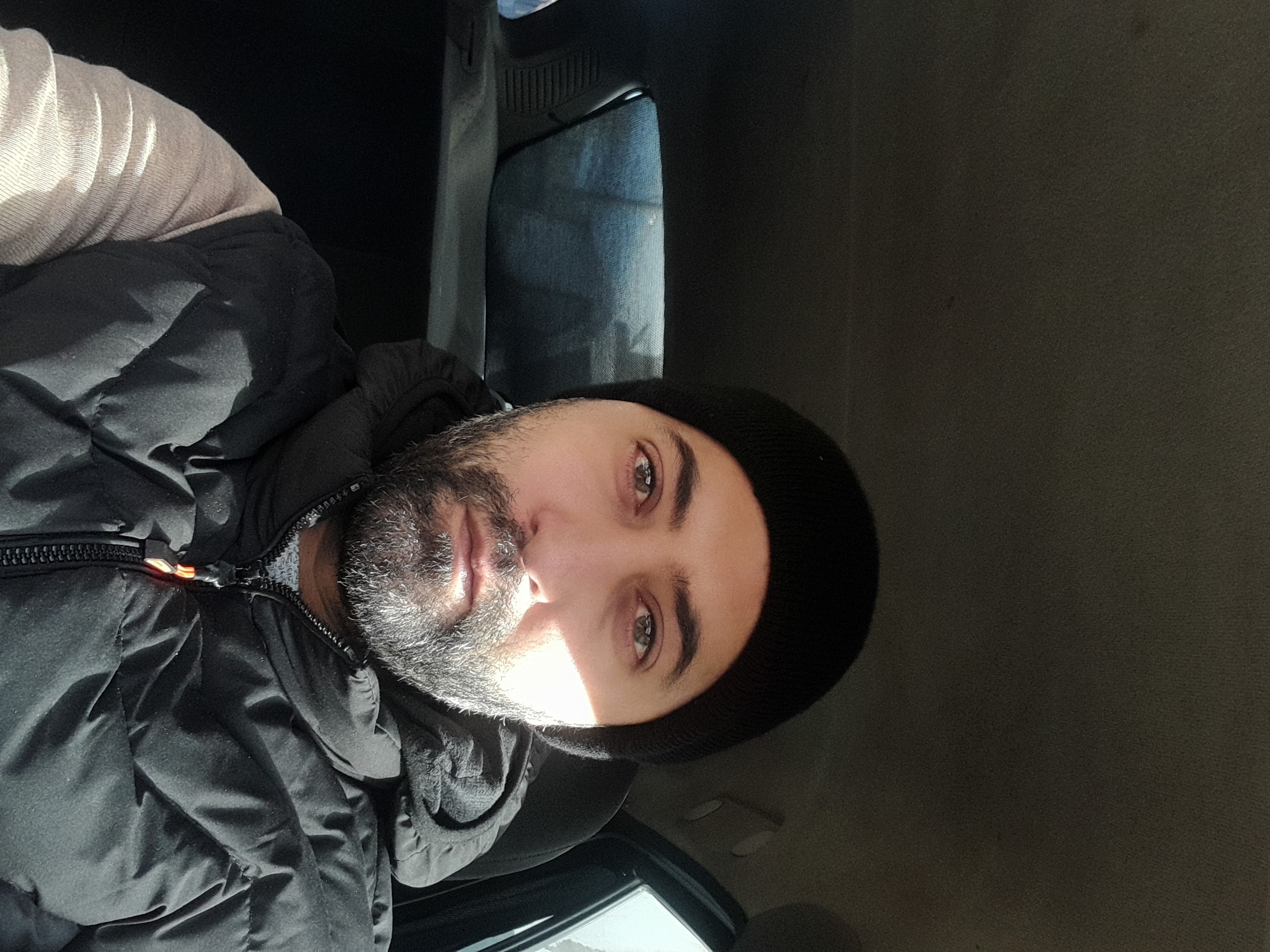 Yacine Benahmed_jJluf